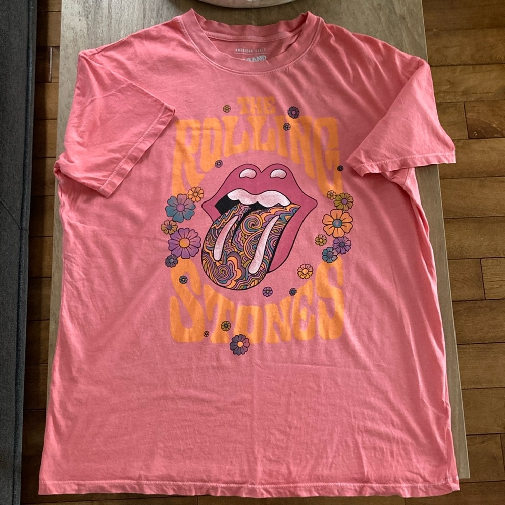 Pink & Orange AE Oversized Graphic T-Shirt with Floral Design. Size: M.